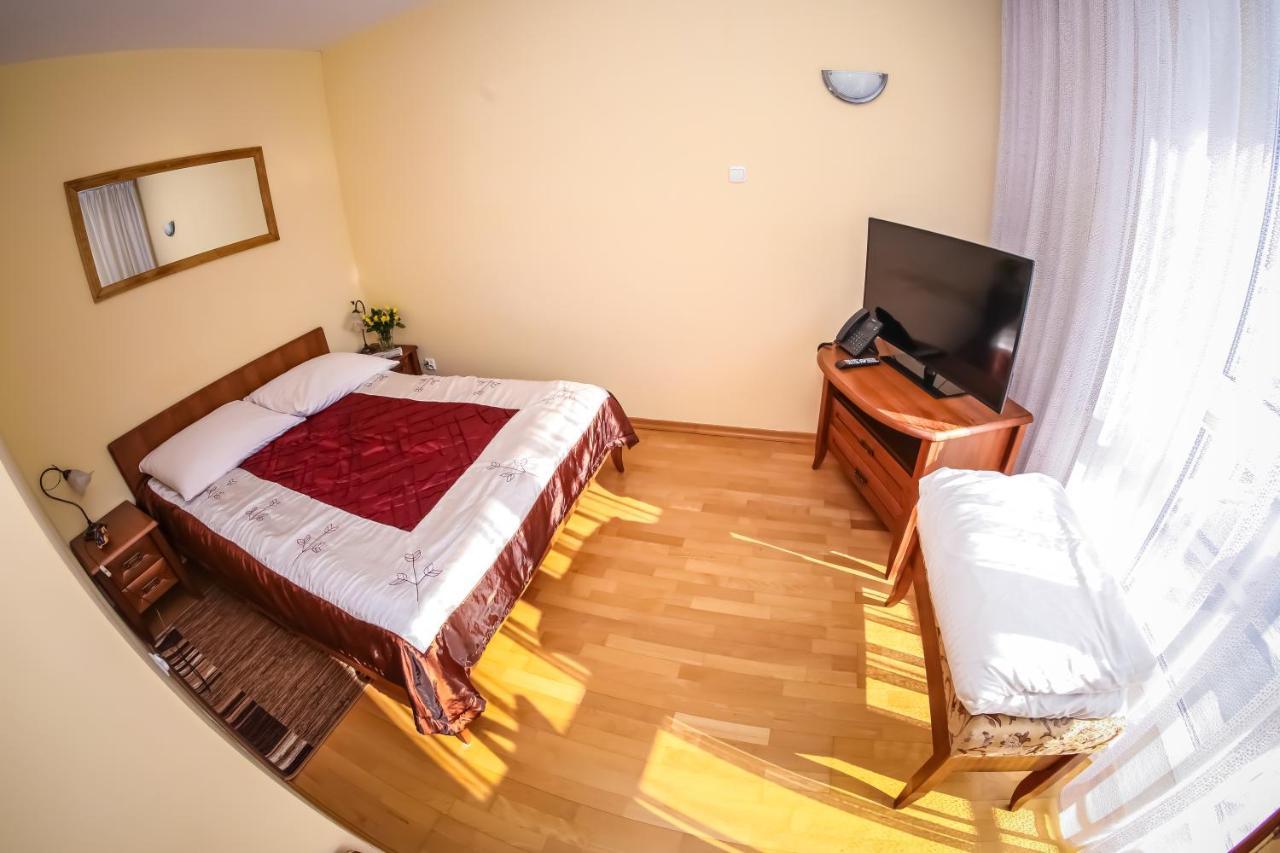 Hotel Uniwersytecki Stary Toruń Dış mekan fotoğraf