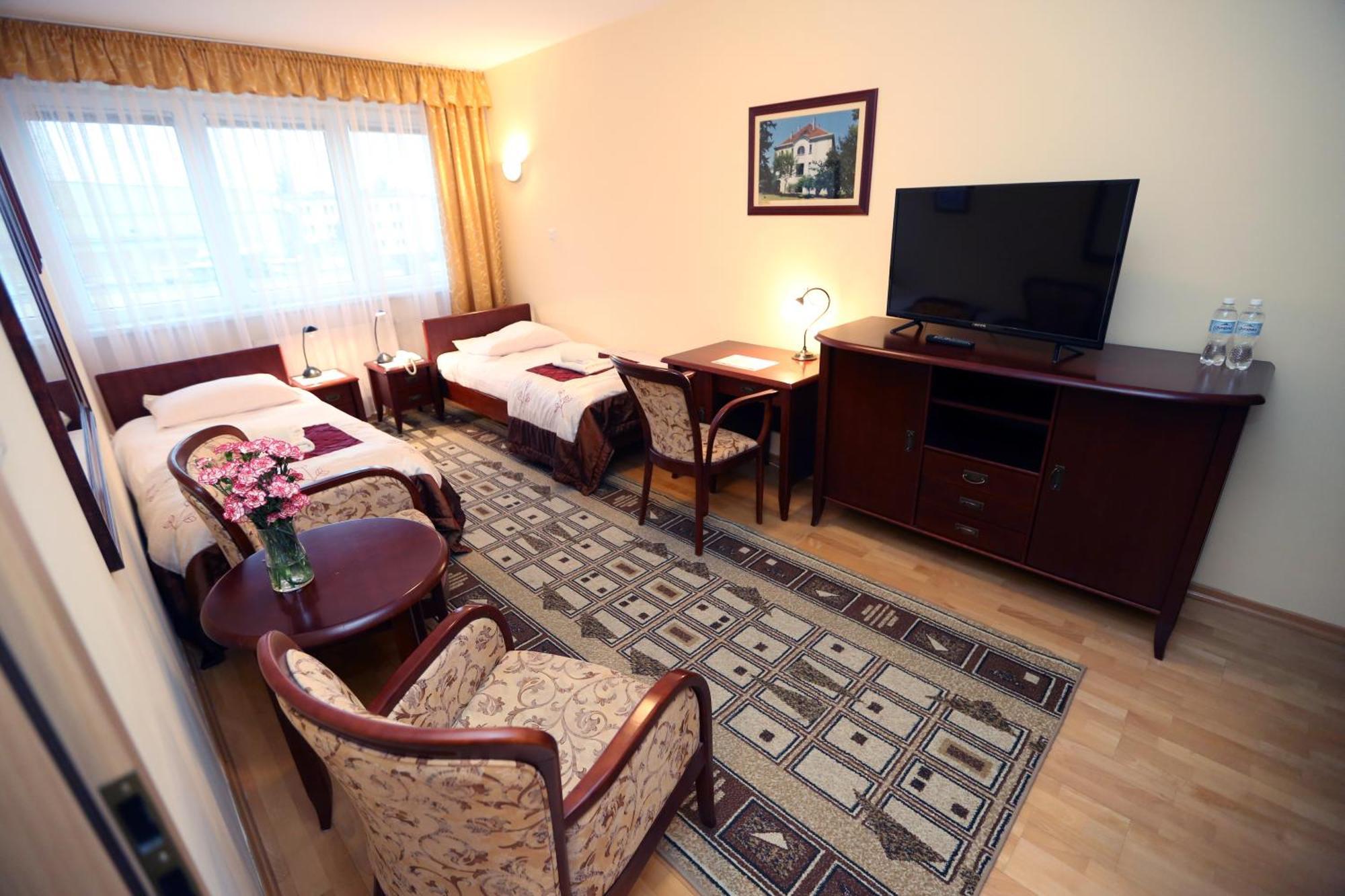 Hotel Uniwersytecki Stary Toruń Dış mekan fotoğraf