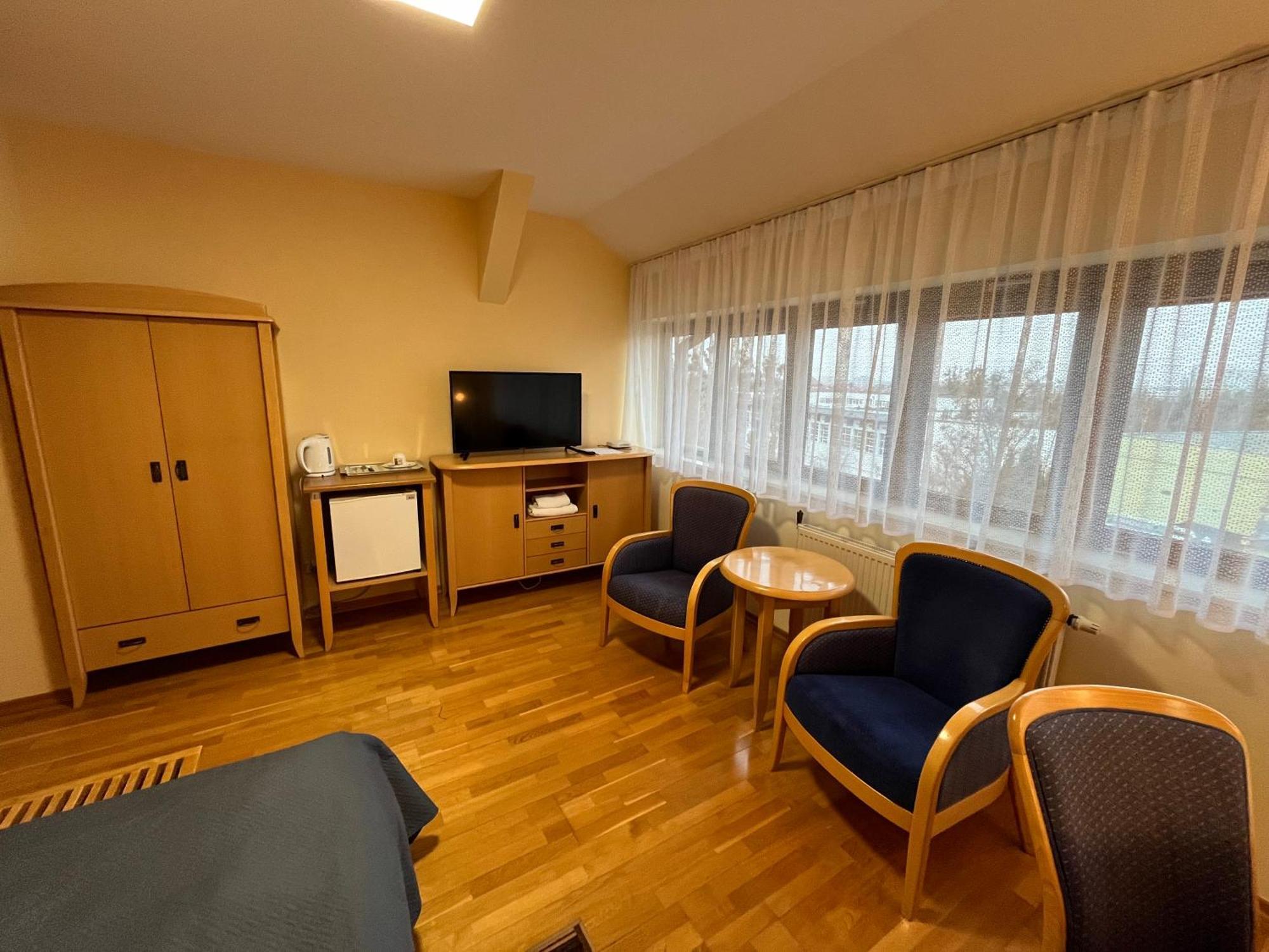 Hotel Uniwersytecki Stary Toruń Dış mekan fotoğraf